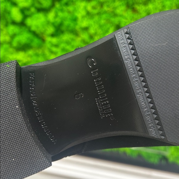 La Canadienne Salem Women's Flat Bootie - Picture 11 of 11